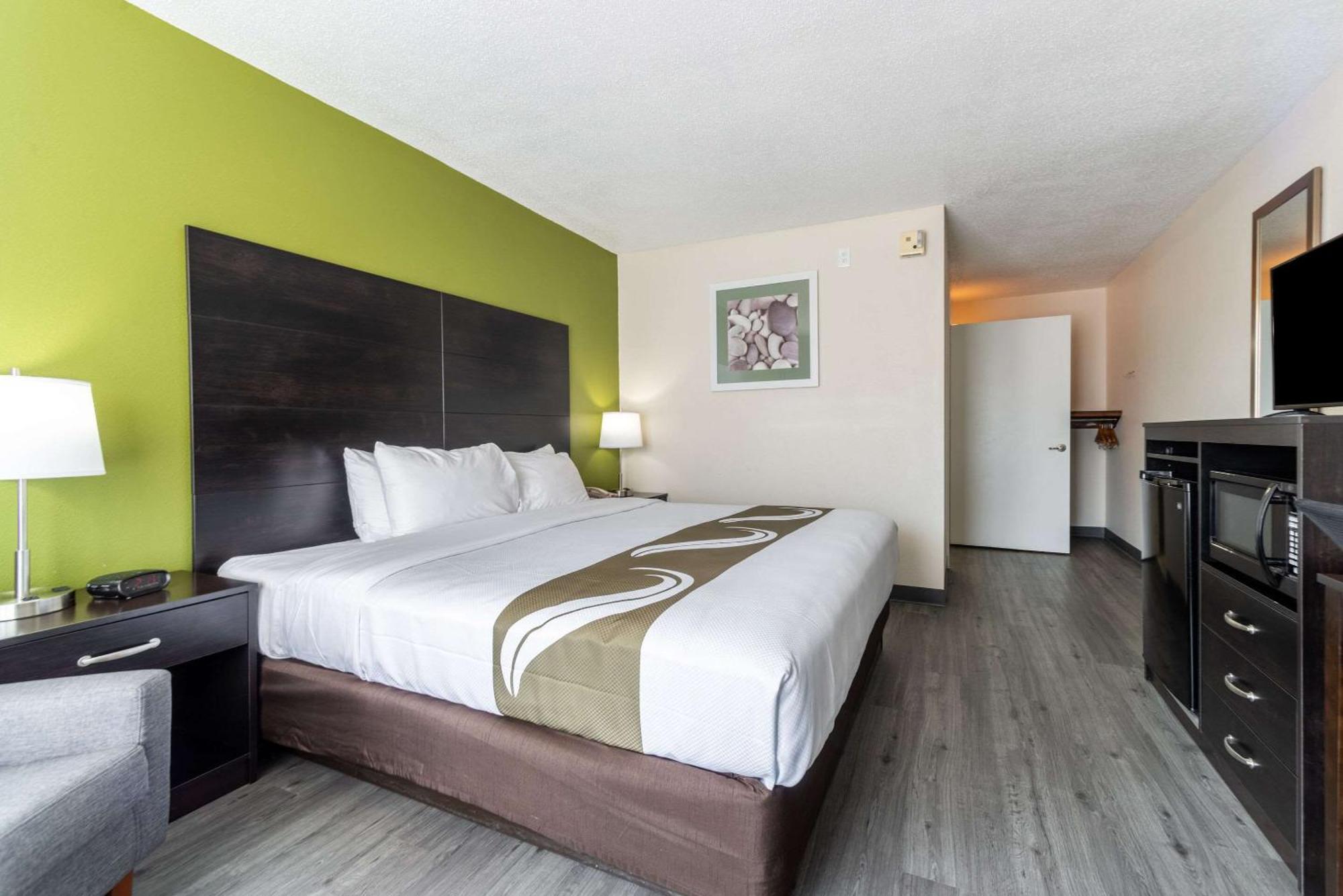 Quality Inn & Suites Vandalia Near I-70 And Hwy 51 Exterior foto